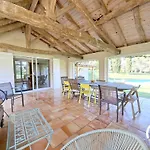 Holiday home Peyres