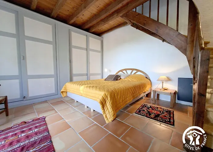 Semesterbostad Peyres